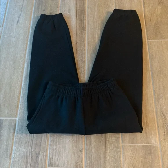 NWOT PINK Victoria's Secret Womens Black Joggers with Red Flame Hearts - Picture 3 of 4